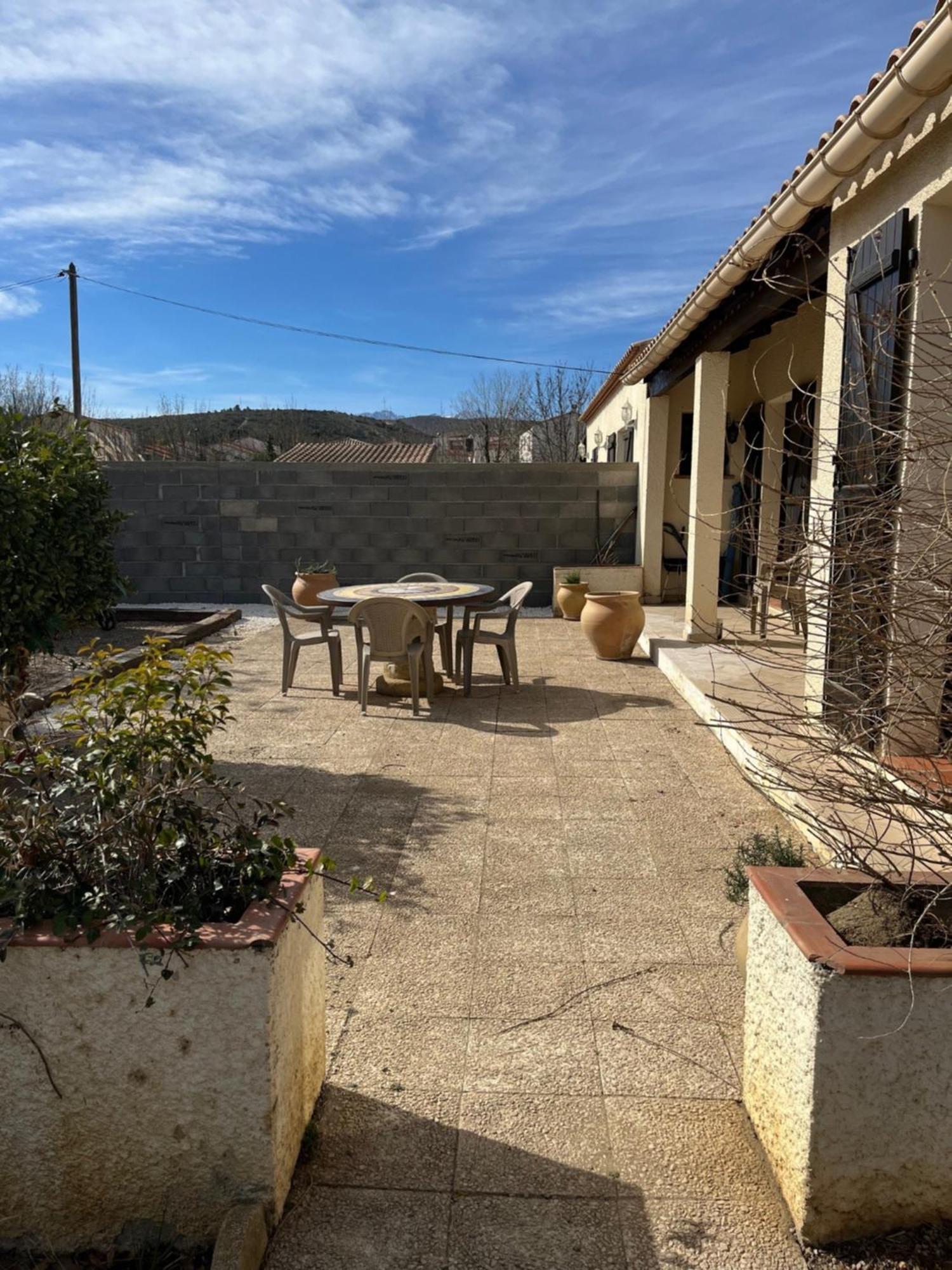 Maison Avec Grand Jardin - Cando * Thuir